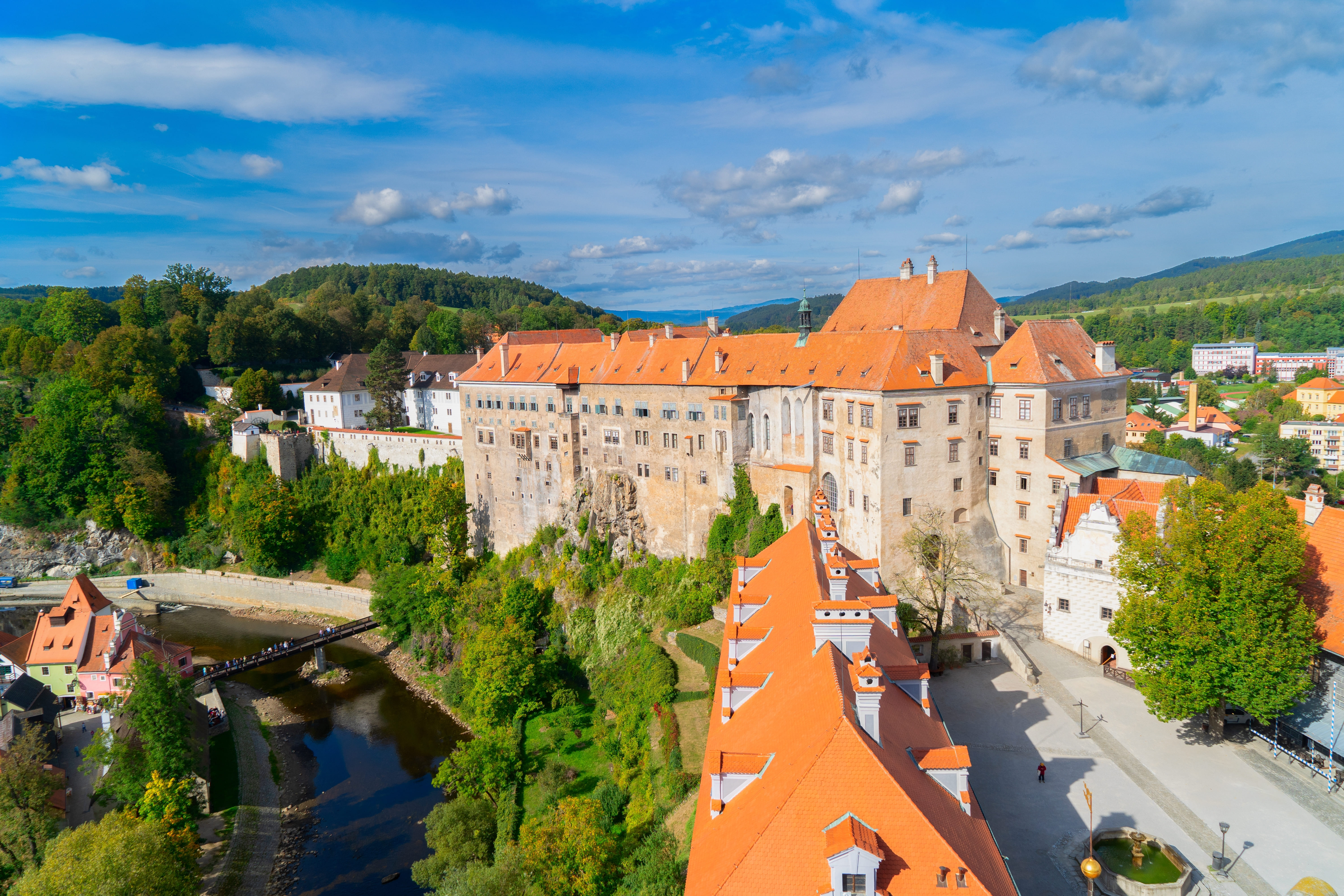 Wander medieval towns