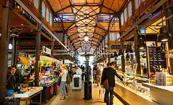 Lugares para visitar en el mercado de madrid de san miguel