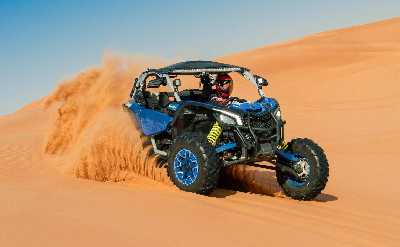 Can-Am X3  ● 2-seater ● 2 hours drive time 