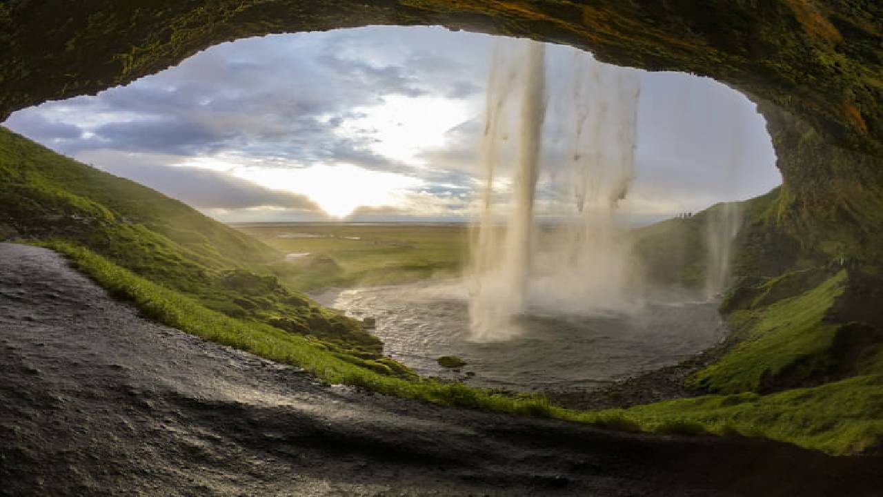 Private South Coast Adventure – Design Your Ultimate Icelandic Journey