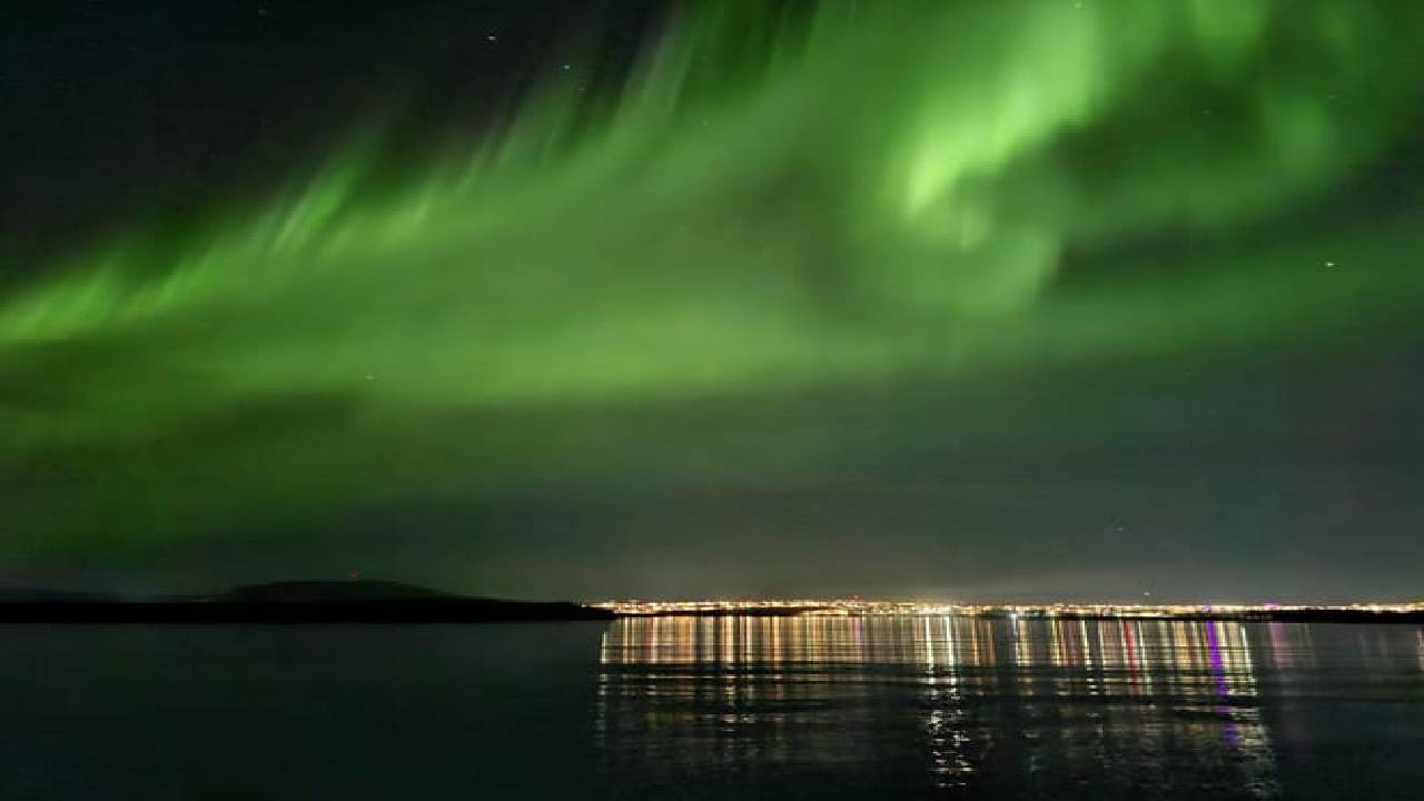 Reykjavík Northern Lights & City Cruise