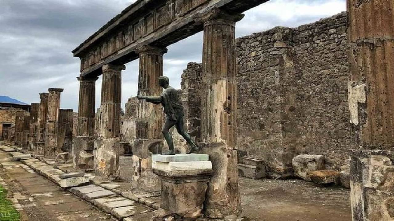 Half-Day Group Tour in Pompeii with Pick Up
