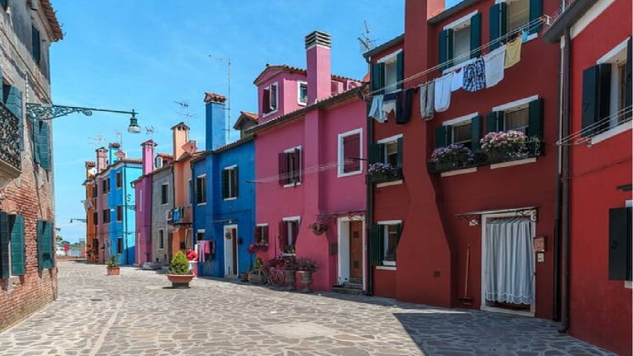 Venice: Panoramic Island Tour of Murano, Burano & Torcello