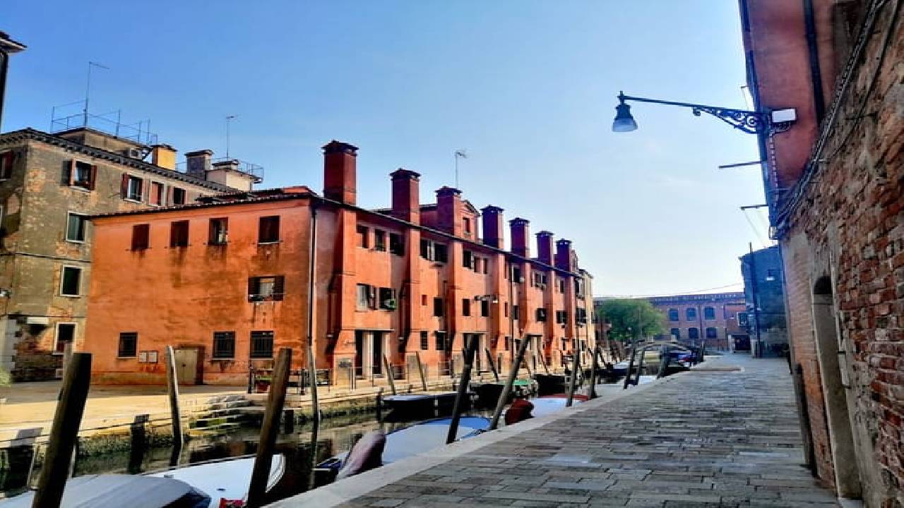 Venice Dorsoduro Walking Tour Off The Beaten Tracks with In-App Audio Guide
