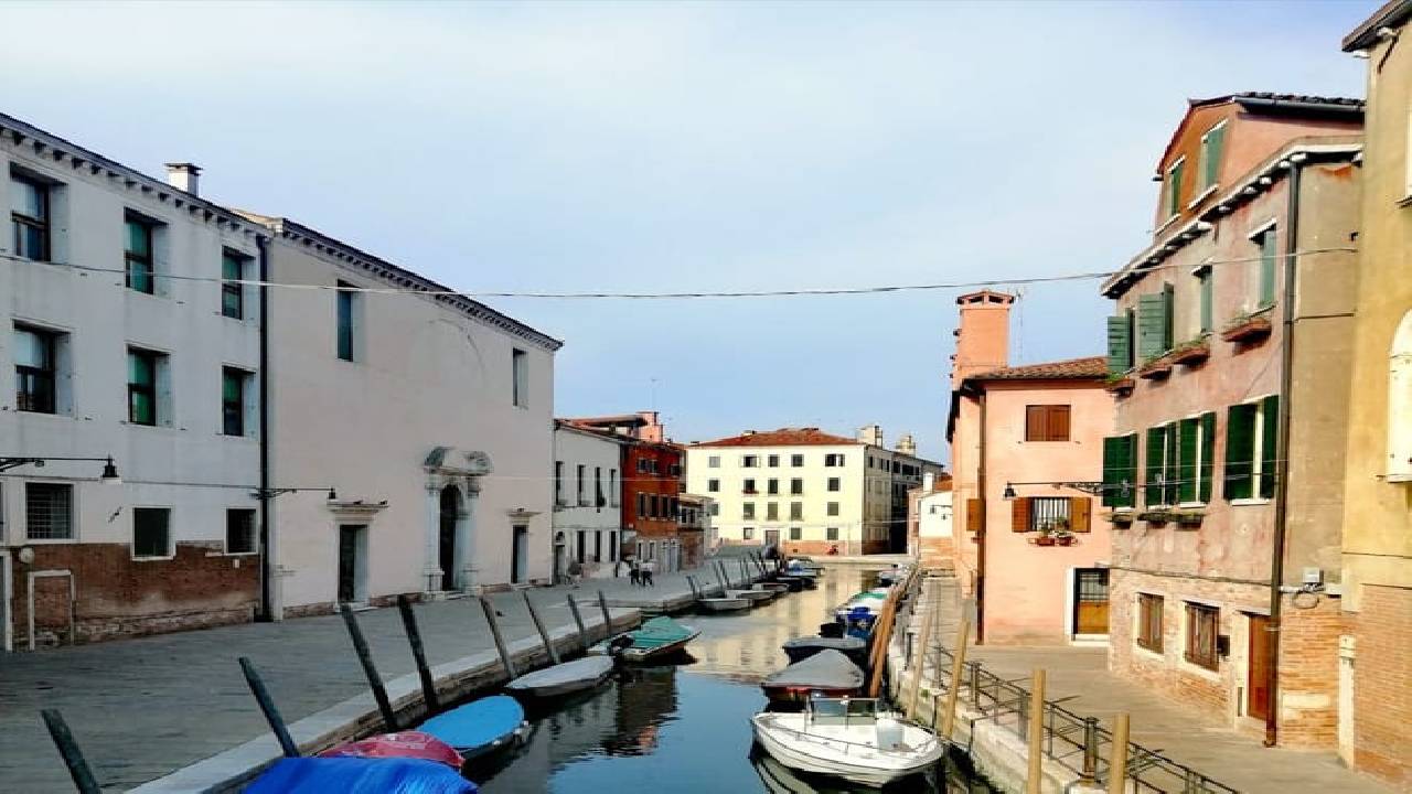 Venice Dorsoduro Walking Tour Off The Beaten Tracks with In-App Audio Guide