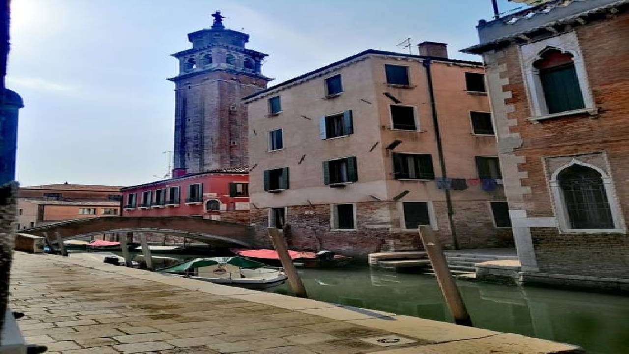 Venice Dorsoduro Walking Tour Off The Beaten Tracks with In-App Audio Guide