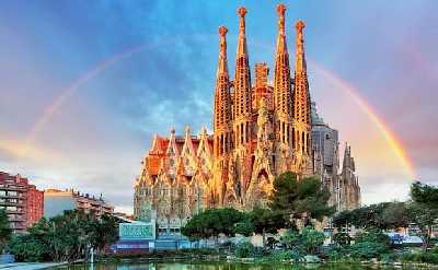 Sagrada Familia: Fast-Track Ticket and Audio Tour on Mobile App (ES)