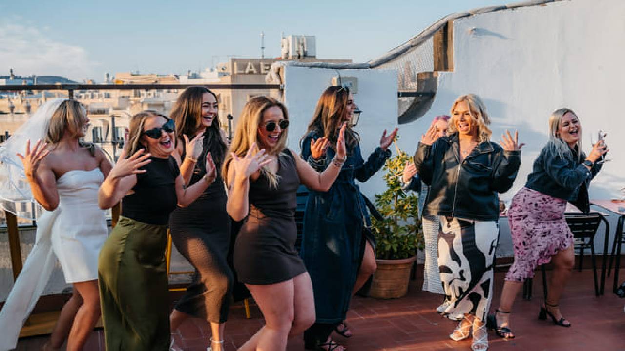 Barcelona Sangria and Salsa Dance Class