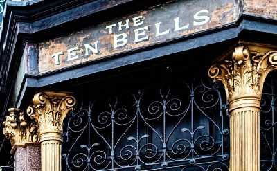 Jack the Ripper Self-Guided Walking Tour in Whitechapel