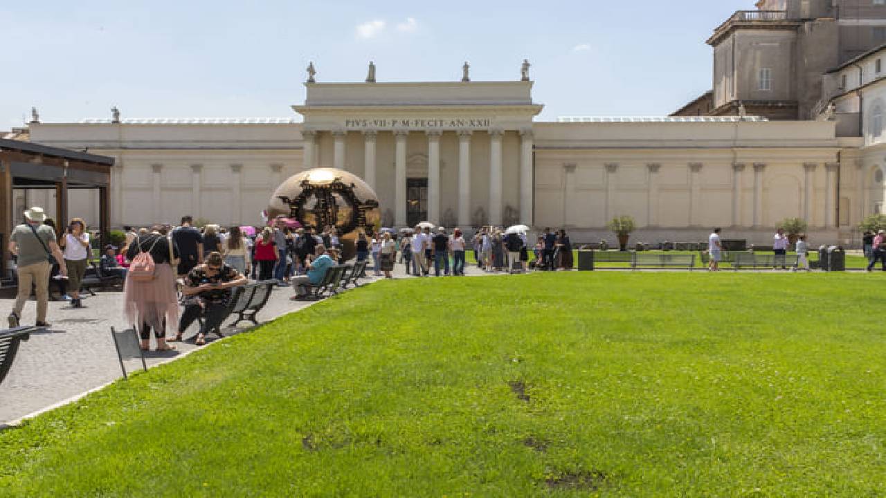 Vatican Museums and Sistine Chapel Guided Tour