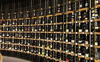 Wine, Sweet and Savory Food Private Walking Tour in Bordeaux