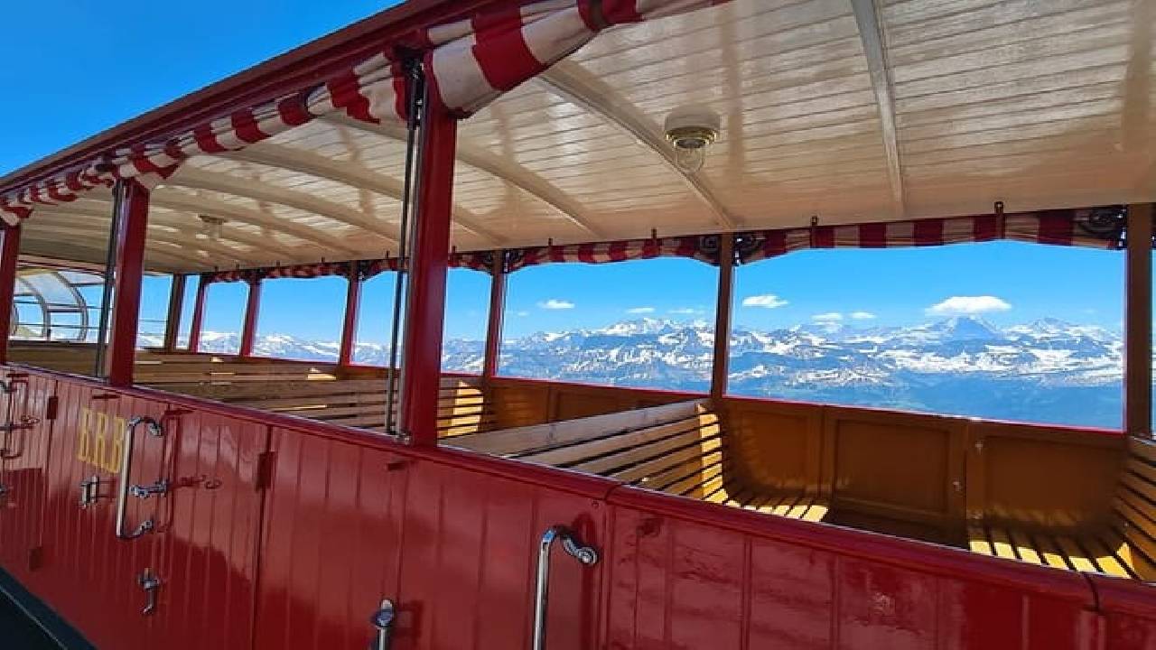 Bernese Alps, Steam Train & Lake Cruise (Private Tour)