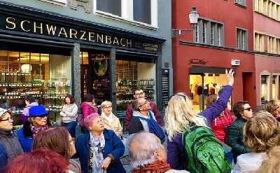 Zurich Private Walking Tour – City Highlights & Old Town