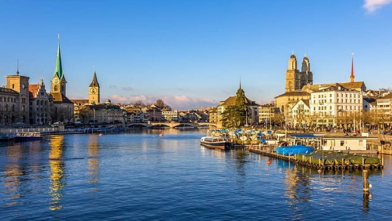 Zurich City Tour - Tailor yourself! (Private tour)