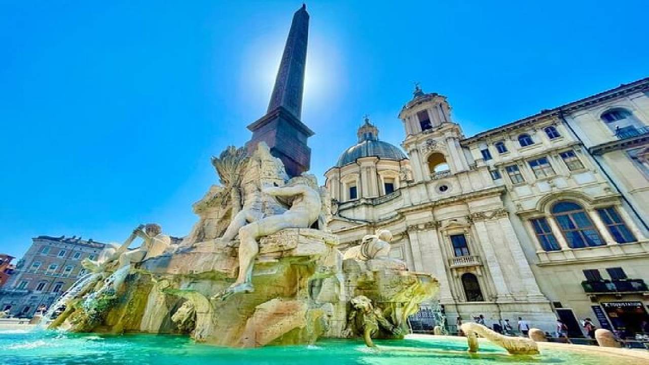 Best of Rome Colosseum, Squares and Fountains Private Walking Guided Tour 