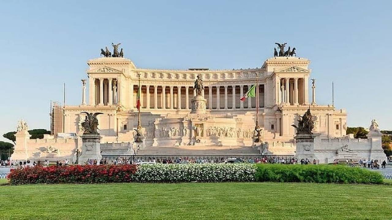 Best of Rome: Exclusive Chauffeured Sightseeing Tour