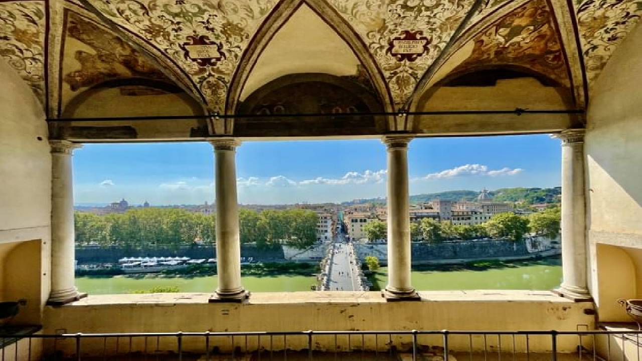 Exclusive Private Tour: Vatican Museums, Sistine Chapel & Castel Sant'Angelo