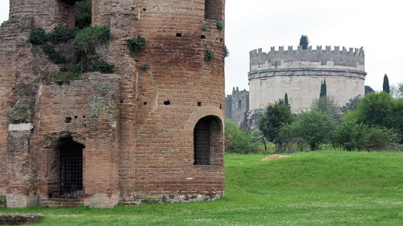 Rome Private Sightseeing and Catacombs Underground Guided Tour with Transfer