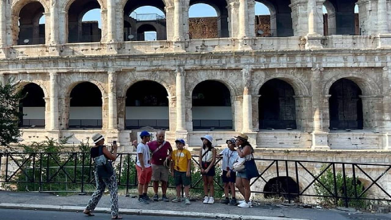 Colosseum, Roman Forum & Palatine Hill Guided Tour of Ancient Rome