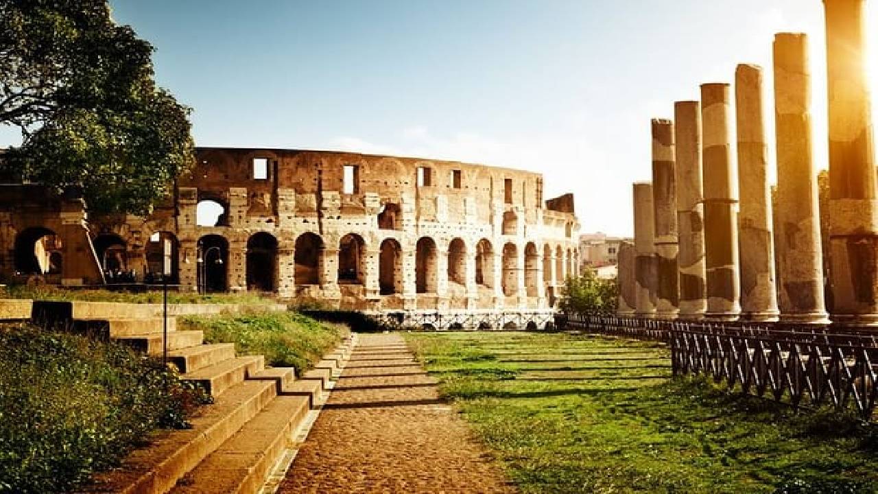 Colosseum,Vatican Museum & Sistine Chapel in One Day Guided Tour | Fast Track Entrance