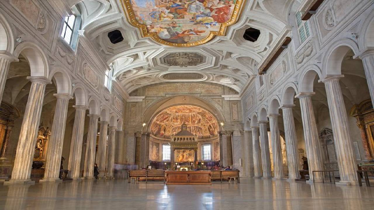 Underground Rome Private Tour: San Clemente, St. Peter in Chains & Ludus Magnus