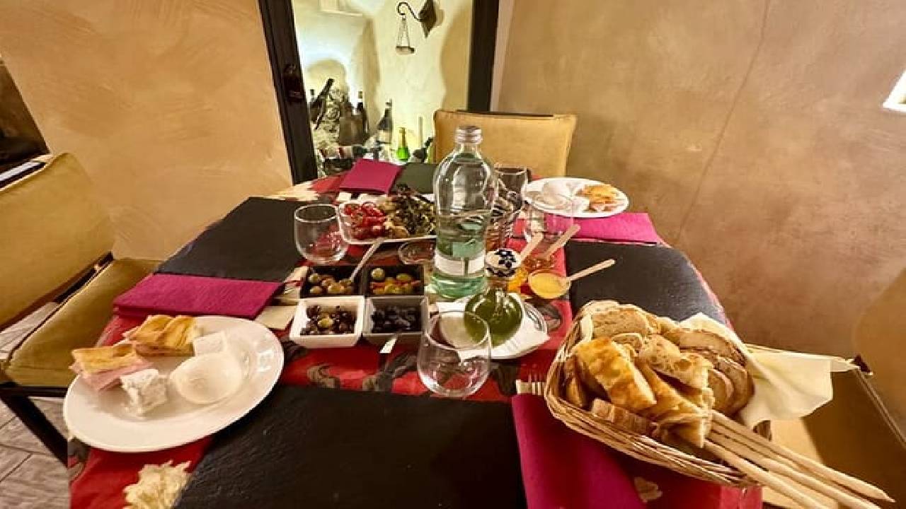 ROME FABULLUS FOOD TASTING WITH WINE PAIRING