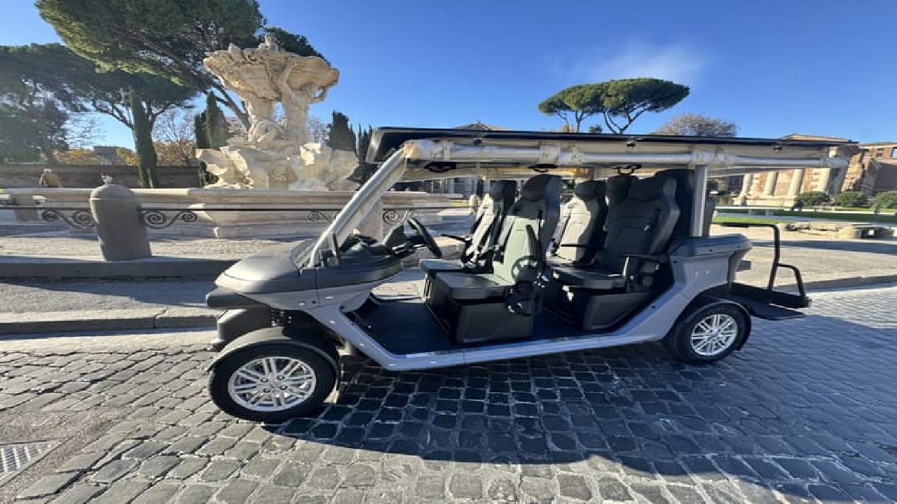 Civitavecchia to Rome VIP Tour & Transfers: Private Golf Cart Ride & Colosseum