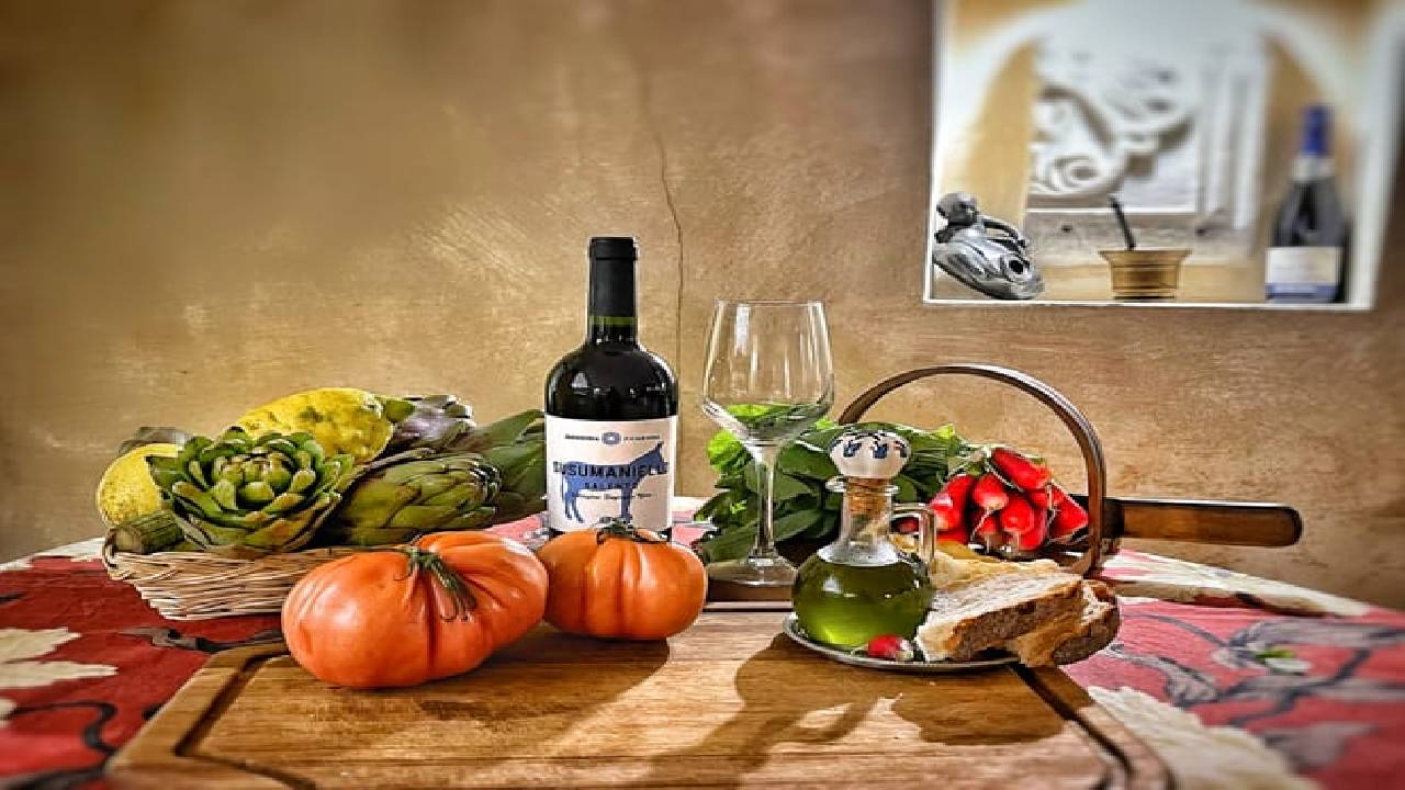 Rome Private Walking Tour and Traditional Food Tasting with Paired Wines