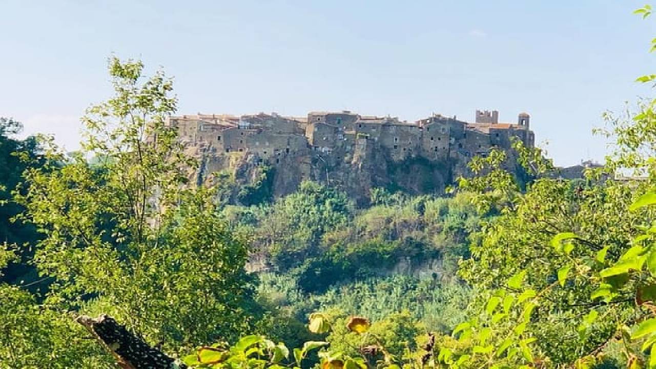 Rome, Calcata, Bomarzo, Pope Thermal Bath VIP Private Guided Tour