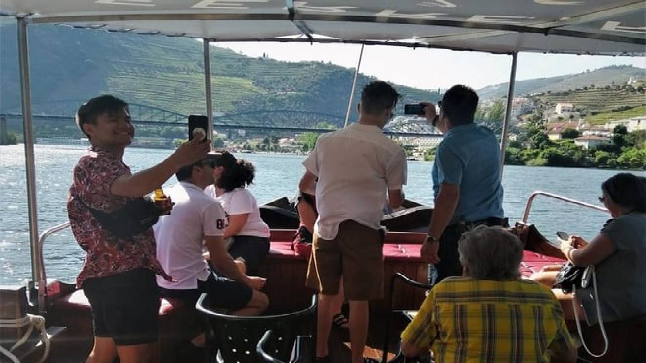 HIKING in the Douro Valley