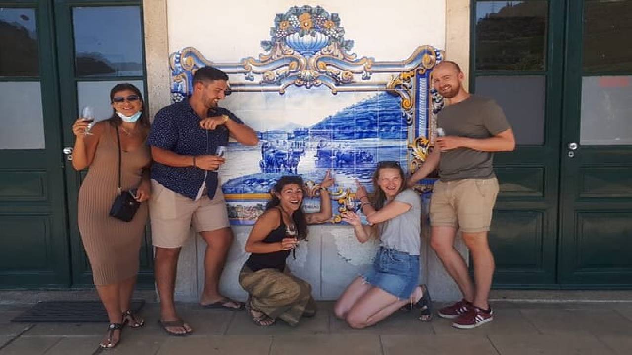 PRIVATE DOURO VALLEY: 2 boutique wineries, lunch & 1-h boat tour