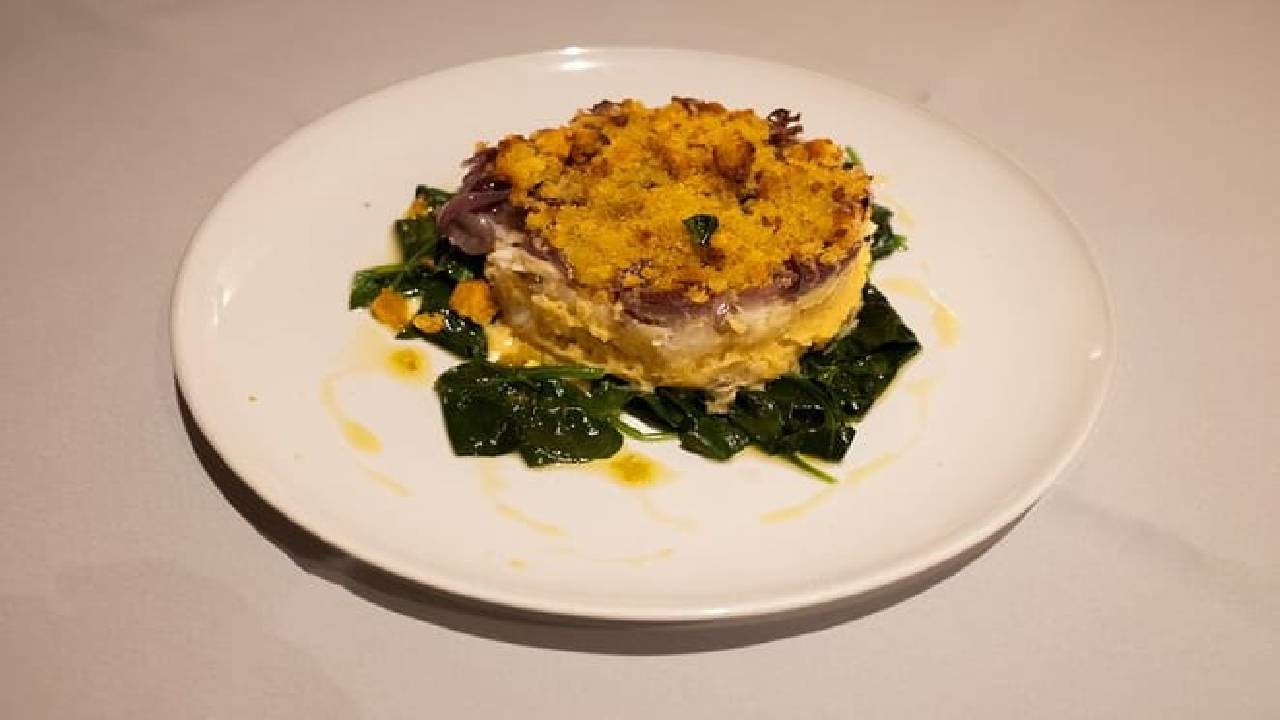 Lisbon: Dinner with Rising Stars of Fado