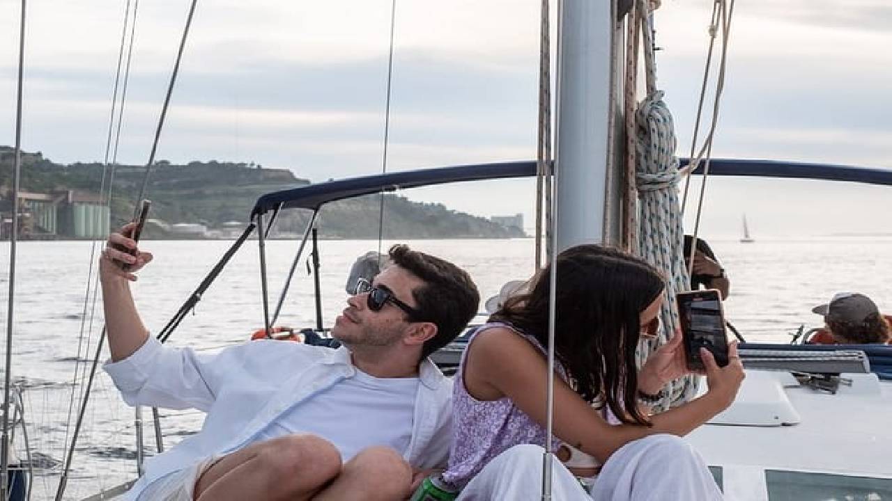 Lisbon: Private Sailing Tour Along the Tagus River