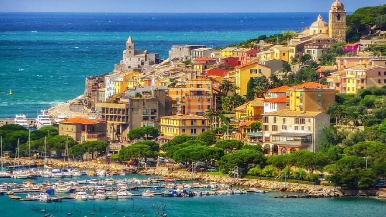 From Florence: Cinque Terre and Portovenere Boat Adventure