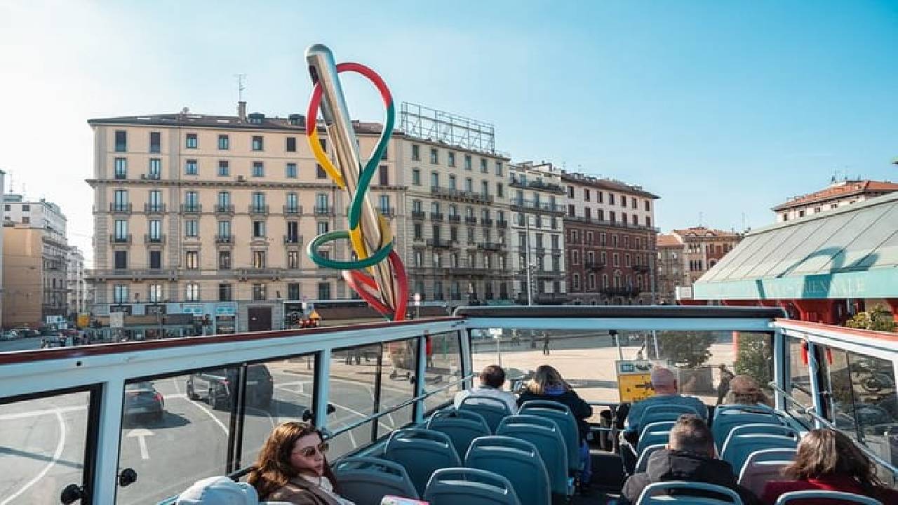 Milan: Best of Skip-the-Line Duomo Guided Tour Experience