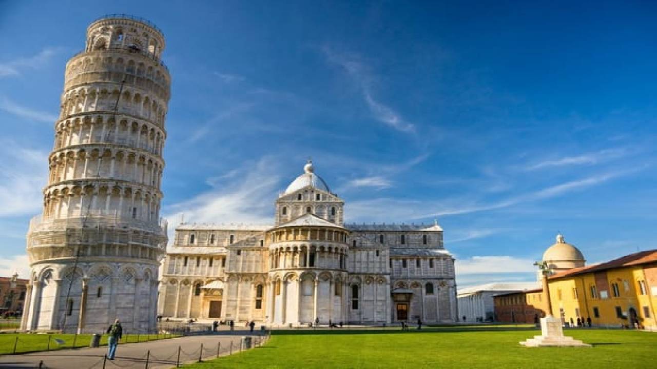 Best of Tuscany Experience: Pisa, Siena, San Gimignano & Wine