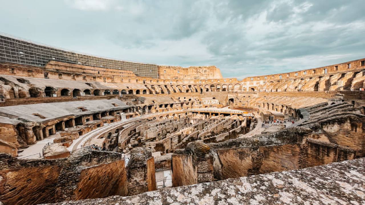 Colosseum Arena Floor guided tour - Special Access through the Gladiator's Gate