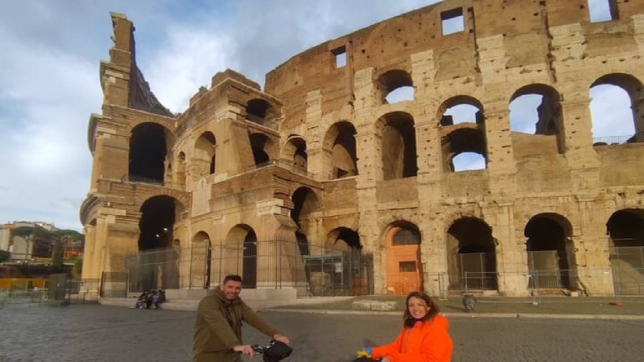 Rome Highlights by E-Bicycle Small group
