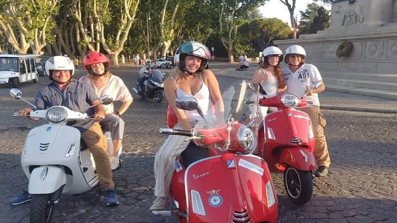 Rome Highlights by Vespa Private guided Tour