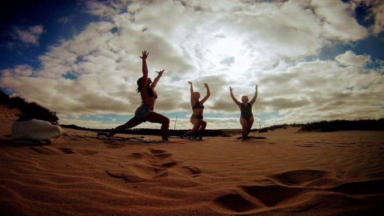 Costa da Caparica Surf and Yoga from Lisbon