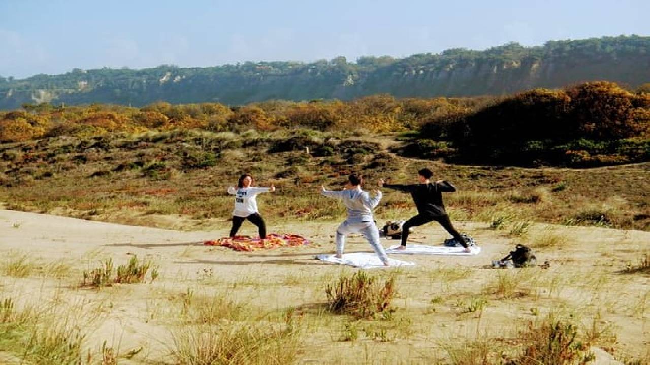 Costa da Caparica Surf and Yoga from Lisbon