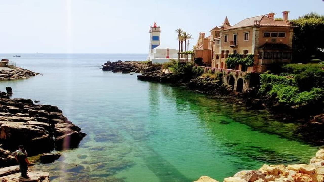 Sintra World Heritage and Cascais Village Private Tour