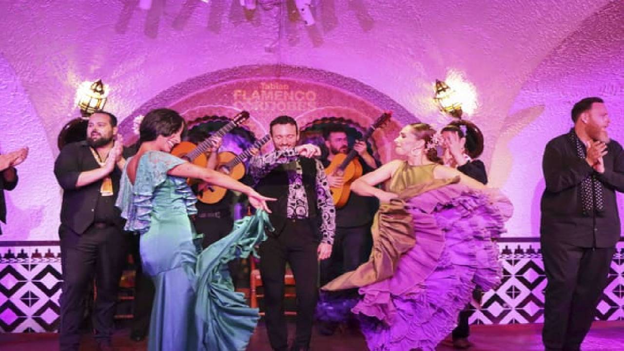 Flamenco Show with drink or tapas or dinner included at Tablao Cordobes in La Rambla Barcelona