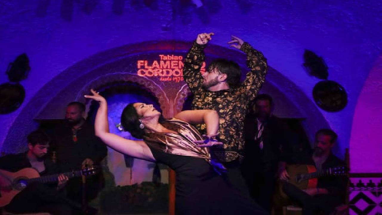 Flamenco Show with drink or tapas or dinner included at Tablao Cordobes in La Rambla Barcelona