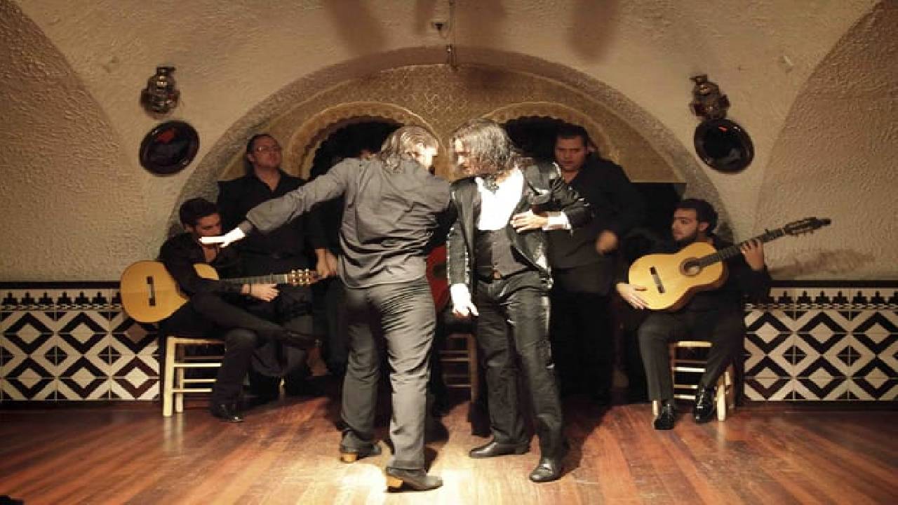 Flamenco Show with drink or tapas or dinner included at Tablao Cordobes in La Rambla Barcelona