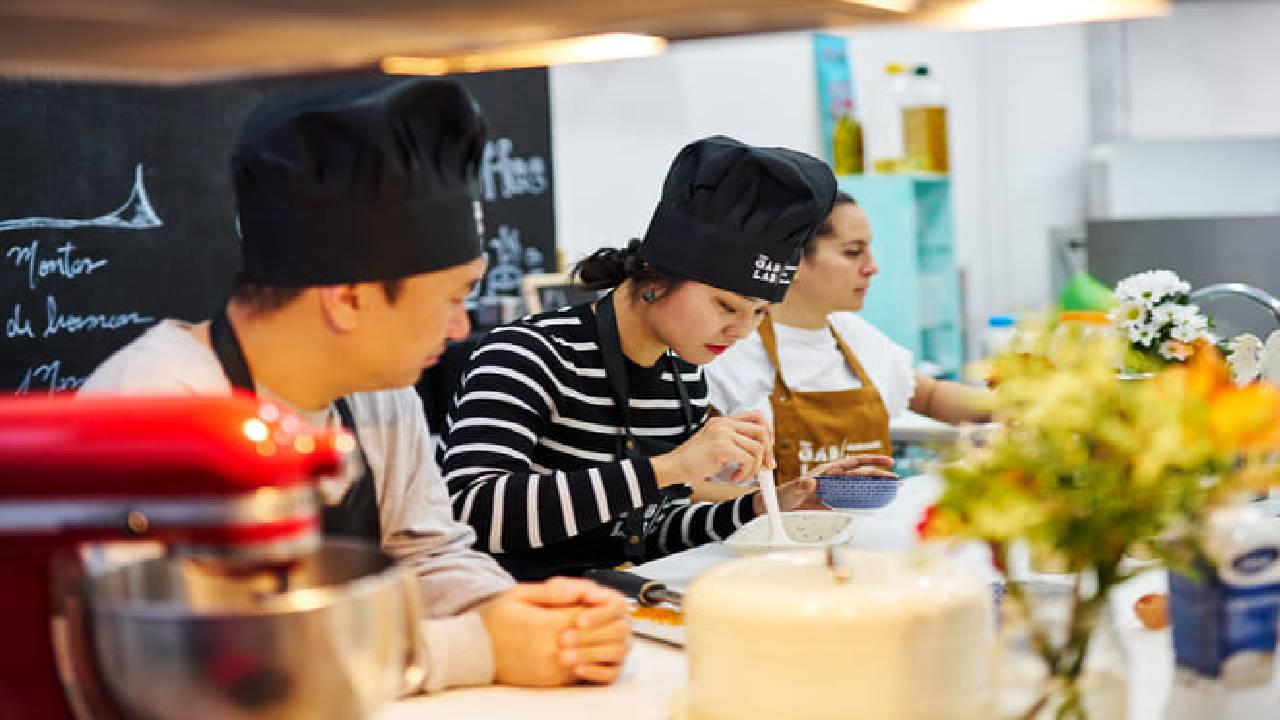 Sweet Escape: Bake & Take Workshop