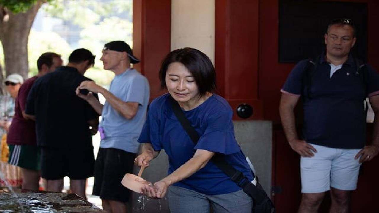 Asakusa Senso-ji Temple and Old Tokyo Walking Tour