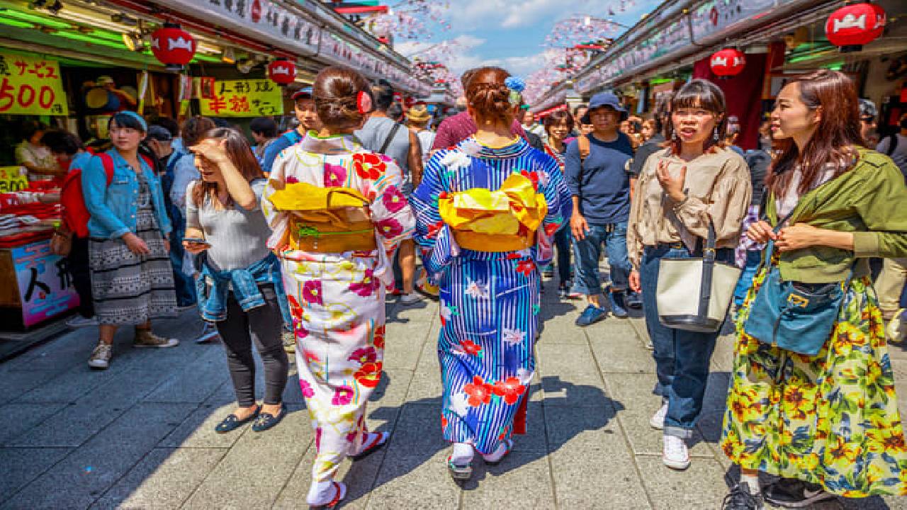 Tokyo: Senso-ji Temple and Asakusa highlights