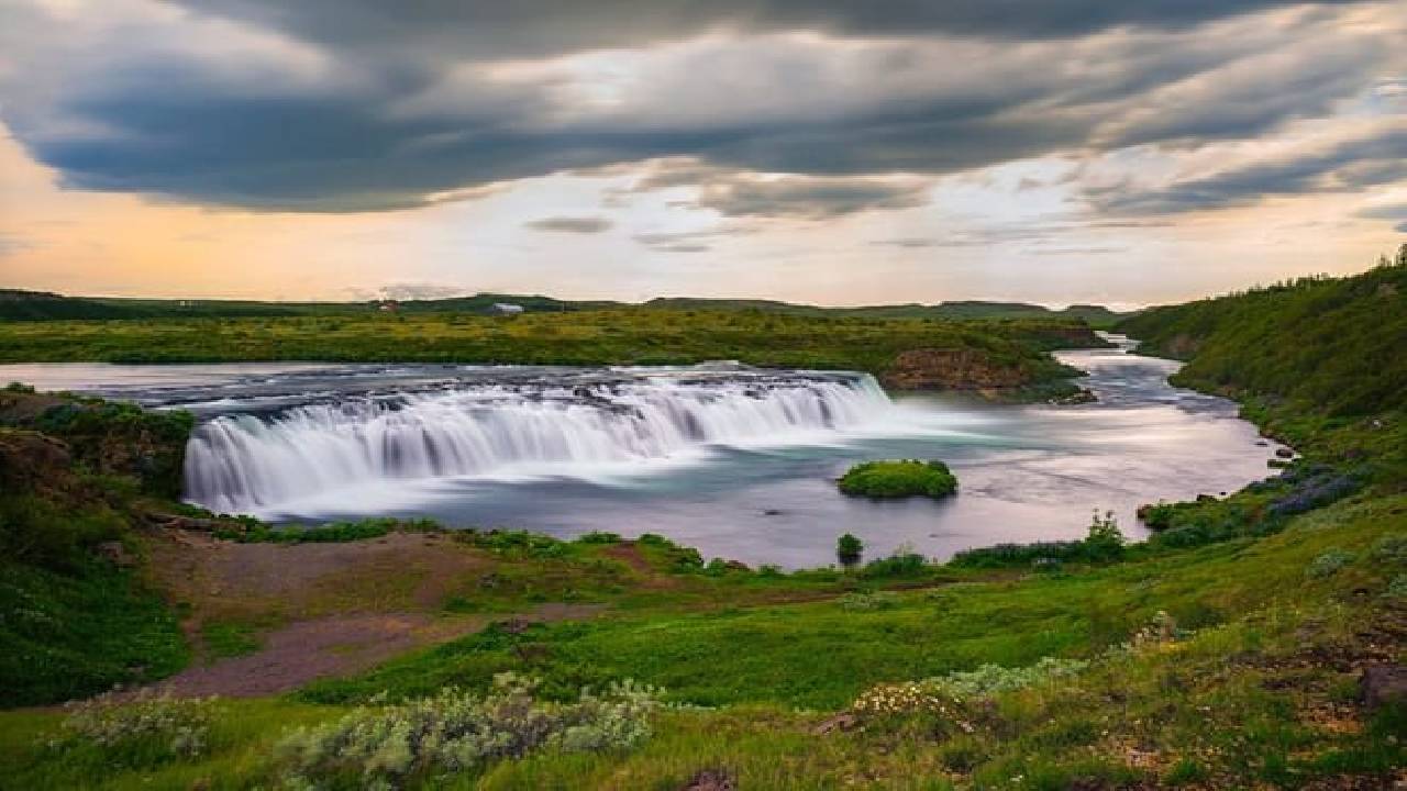 Reykjavik: Private Complete Golden Circle Tour with Faxi Waterfall