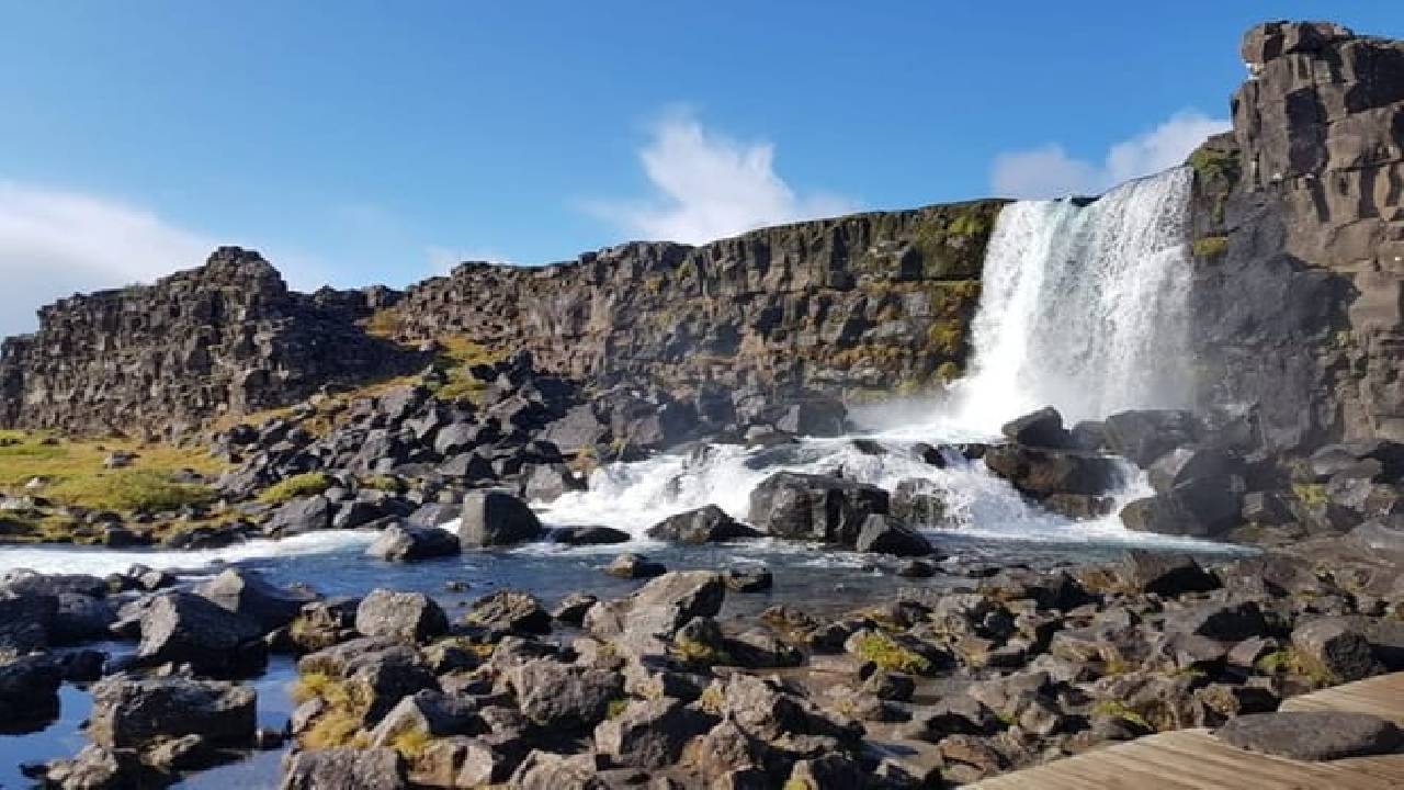 Reykjavik: Private Golden Circle with Snowmobile Experience